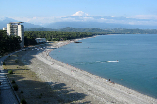 Авторство: Pitsunda photography Vyacheslav Argenberg. Pitsunda views, VascoPlanet.com, CC BY 2.0, https://commons.wikimedia.org/w/index.php?curid=3376371