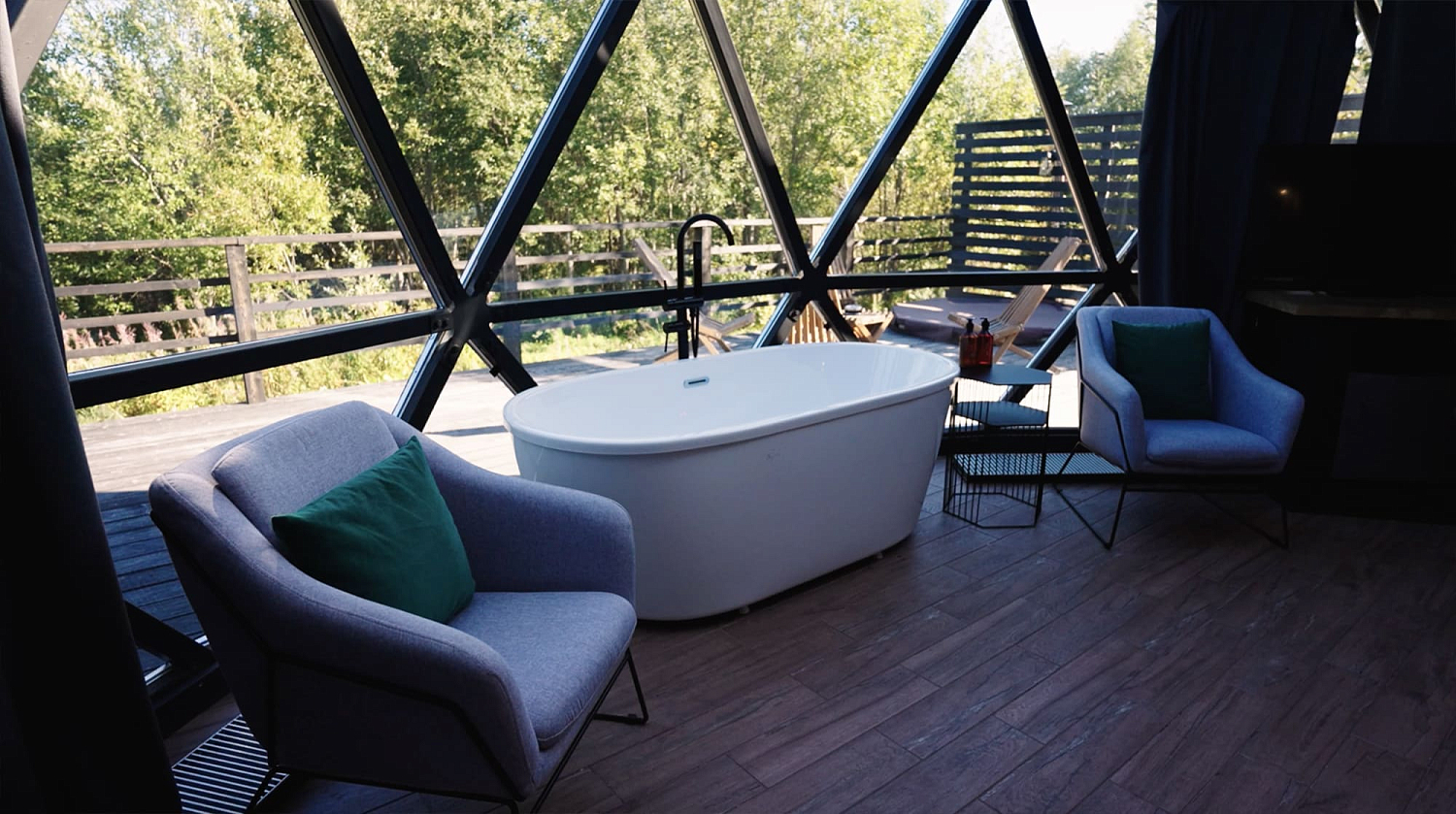 Резиденция "Cеверное сияние" / Мурманская область / 19 км от Мурманска