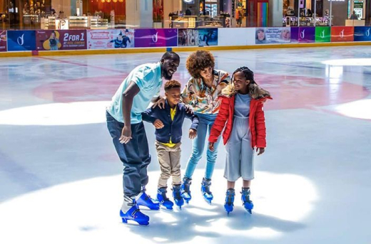 Ледовые катки в торговых центрах / ОАЭ / Дубай