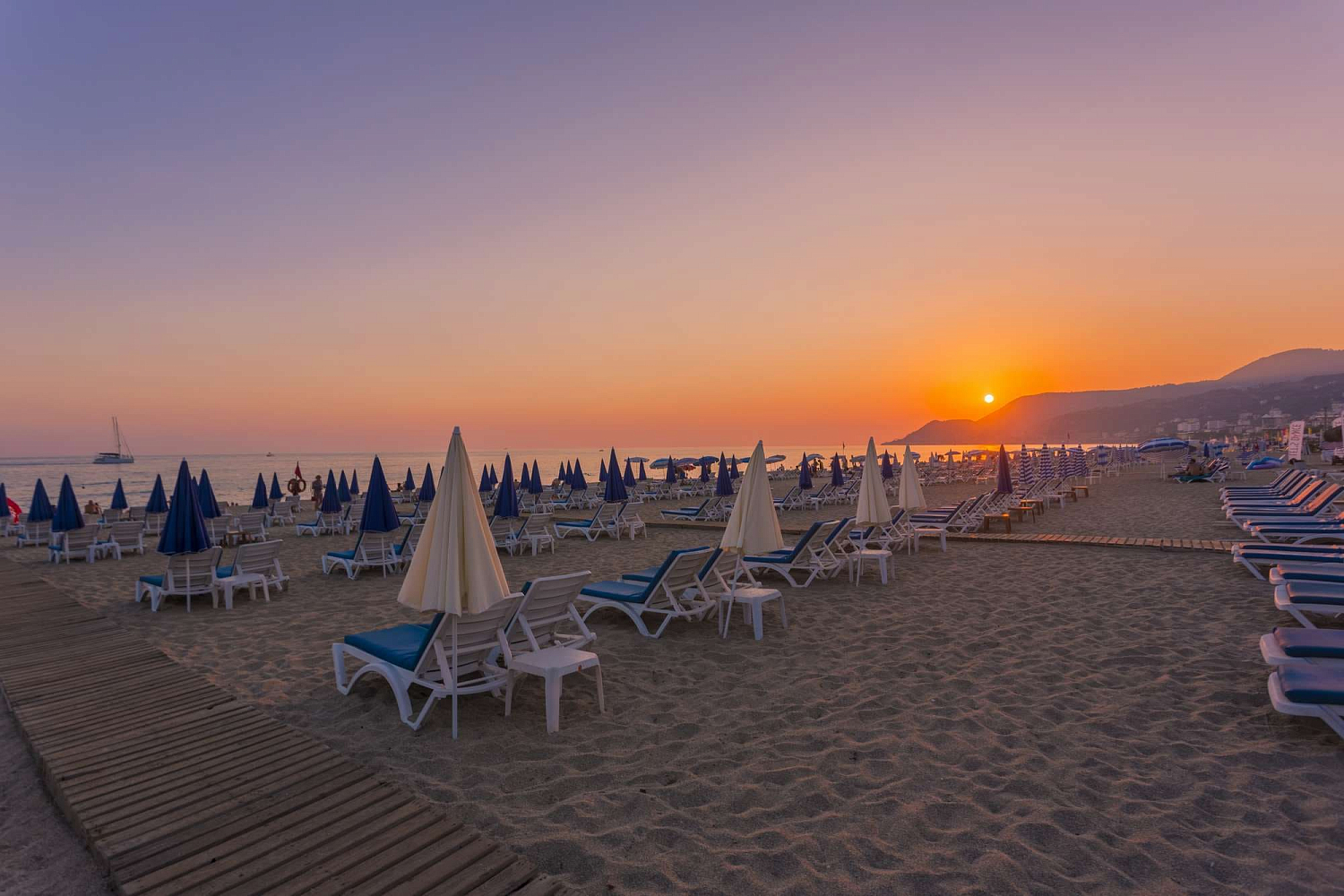 Lonicera City 3* / Турция / Аланья-центр-1 (пляж Клеопатры)