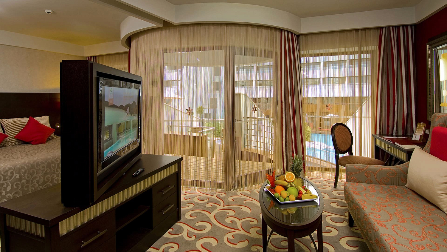 Турция, Белек, Cornelia Diamond Golf Resort & Spa 5*: Turquoise Lake Houses перед основным зданием