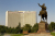 Автор Benjamin Goetzinger File:Hotel Uzbekistan, statue Amir Temur, Tashkent, Uzbekistan.jpg