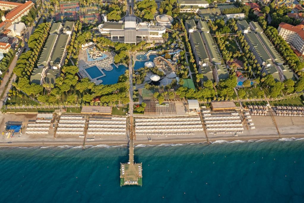 Dobedan World Palace 5* / Турция / Кемер / Кириш