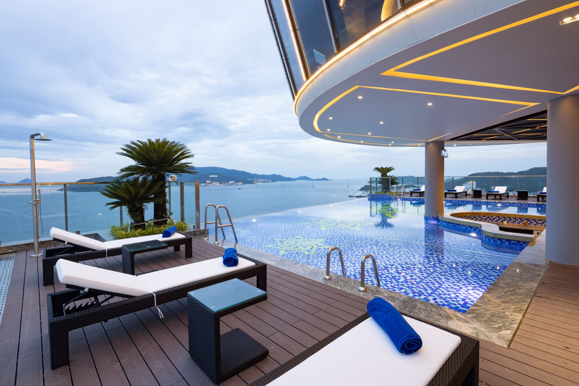 Best Western Premier Marvella Nha Trang 5* / Вьетнам/  Нячанг-город / Центр-3