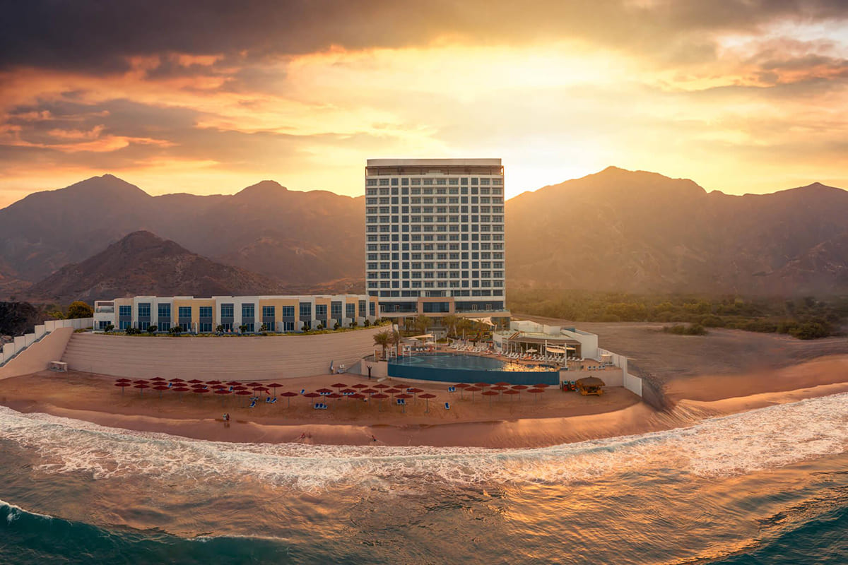 Royal M Beach Resort Al Aqah 5*
