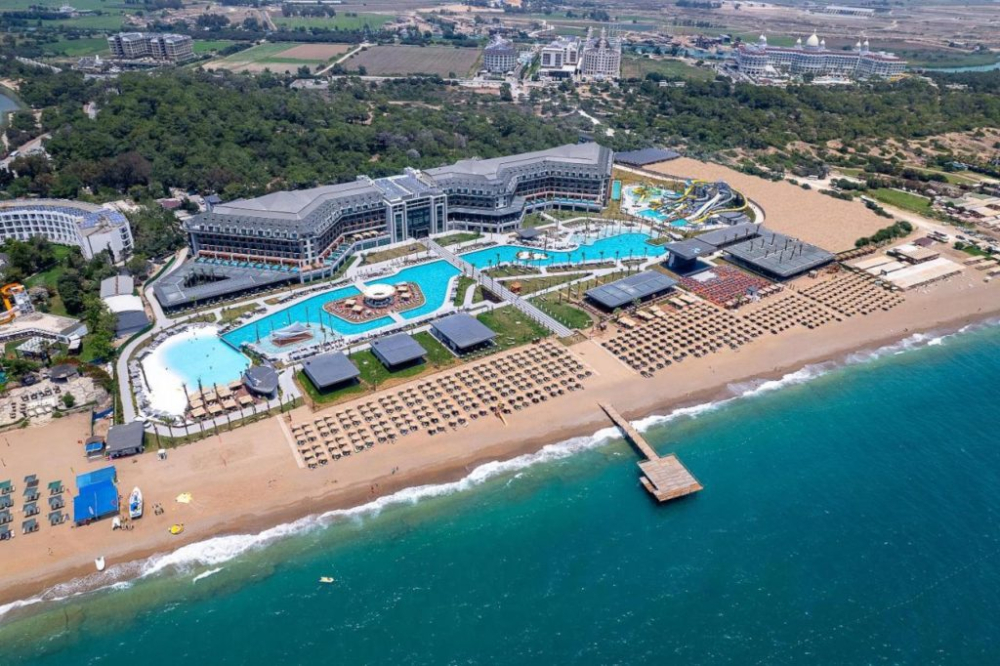Lago Hotel 5*