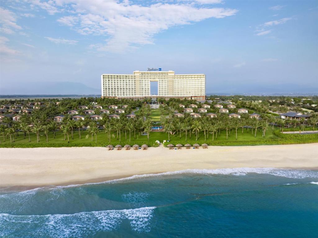 13-Radisson-2.jpg