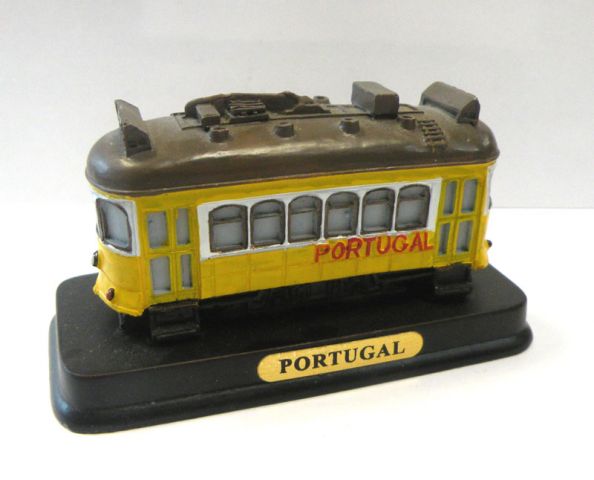 004-souvenir-from-portugal.jpg