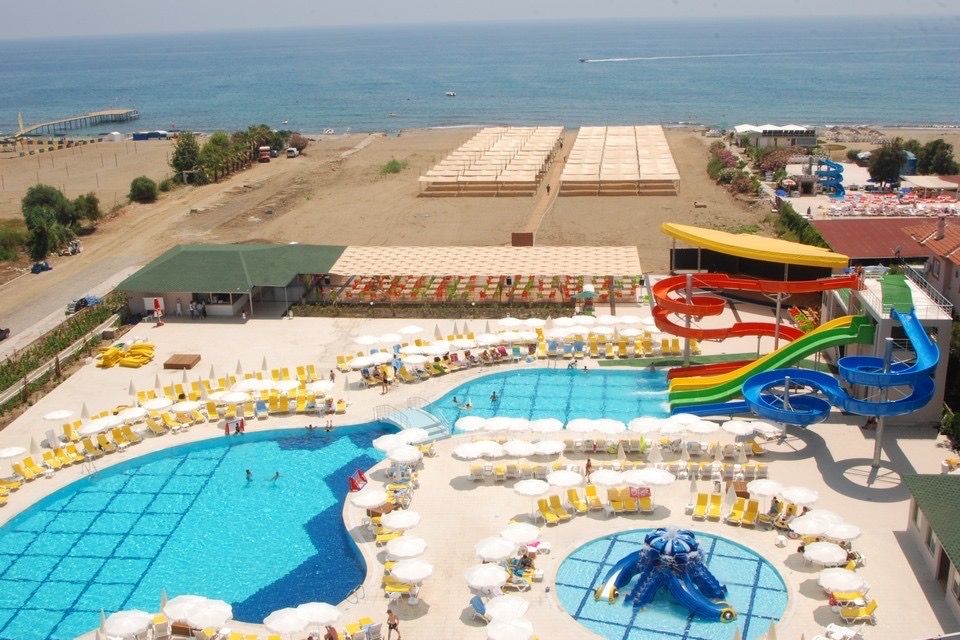 hedef-beach-resort-3-горки&nbsp; крупныи размер.jpeg