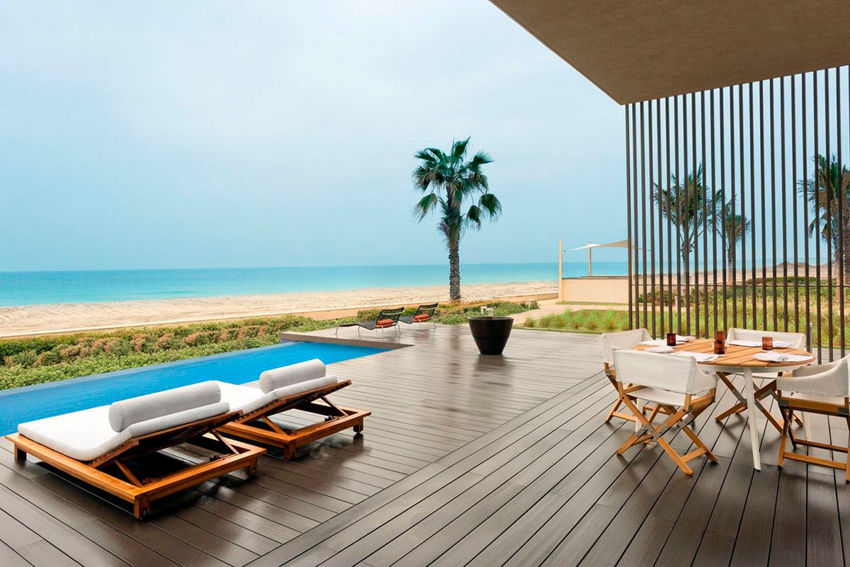 room-with-pool.jpg